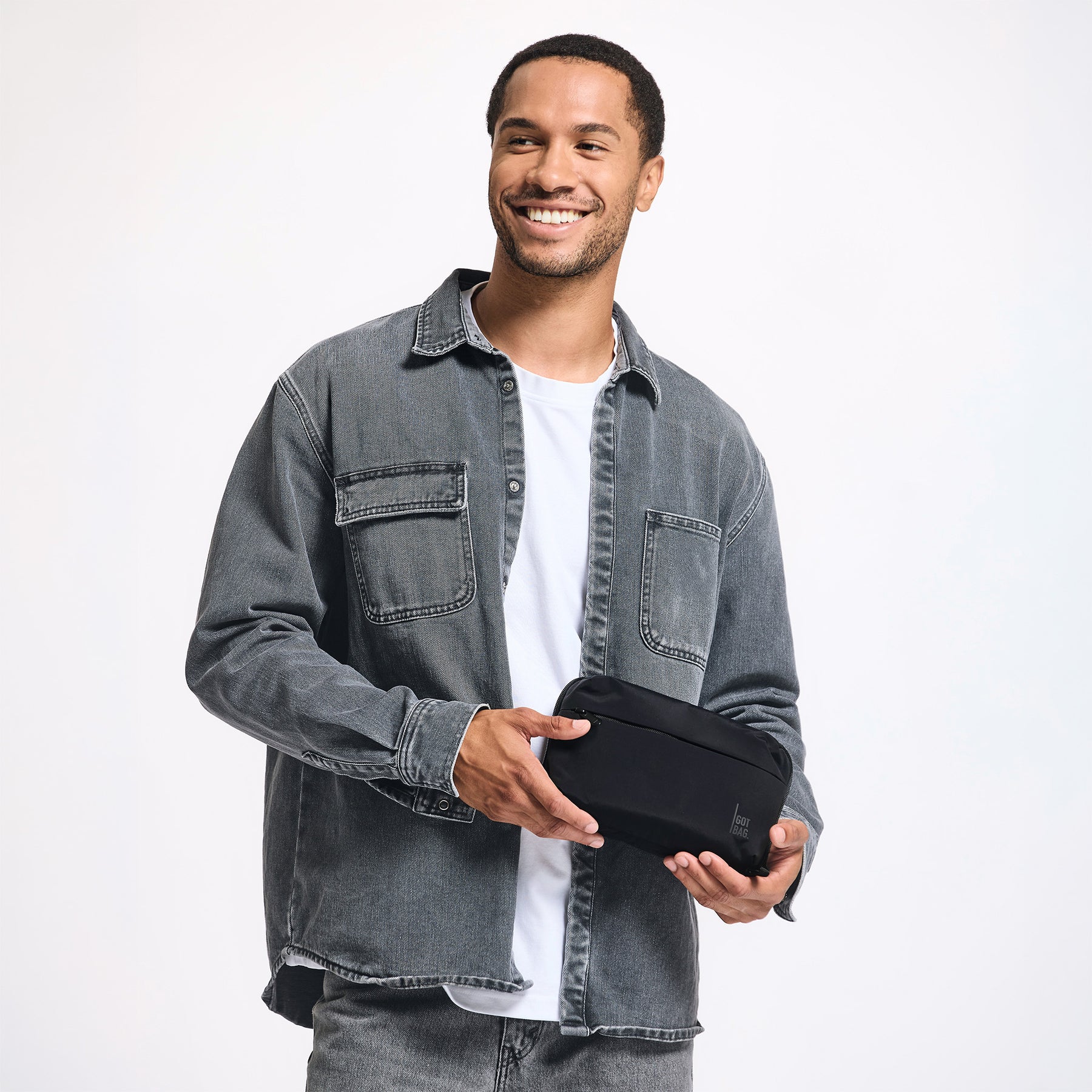 COMMUTER TECH POUCH