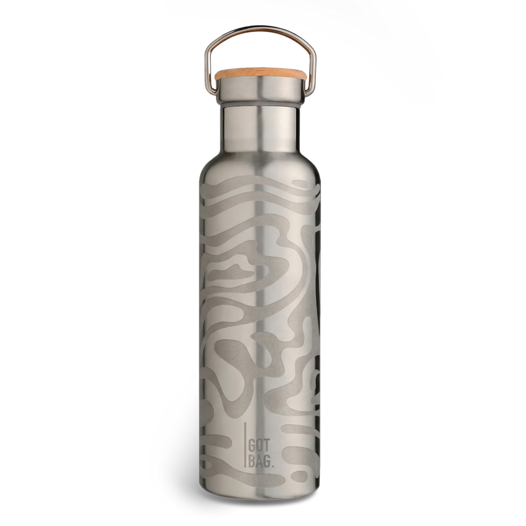 BOTTLE Accessoire aus Edelstahl in Frontansicht mit Holzdeckel, Metallgriff und wellenförmigem Muster.
