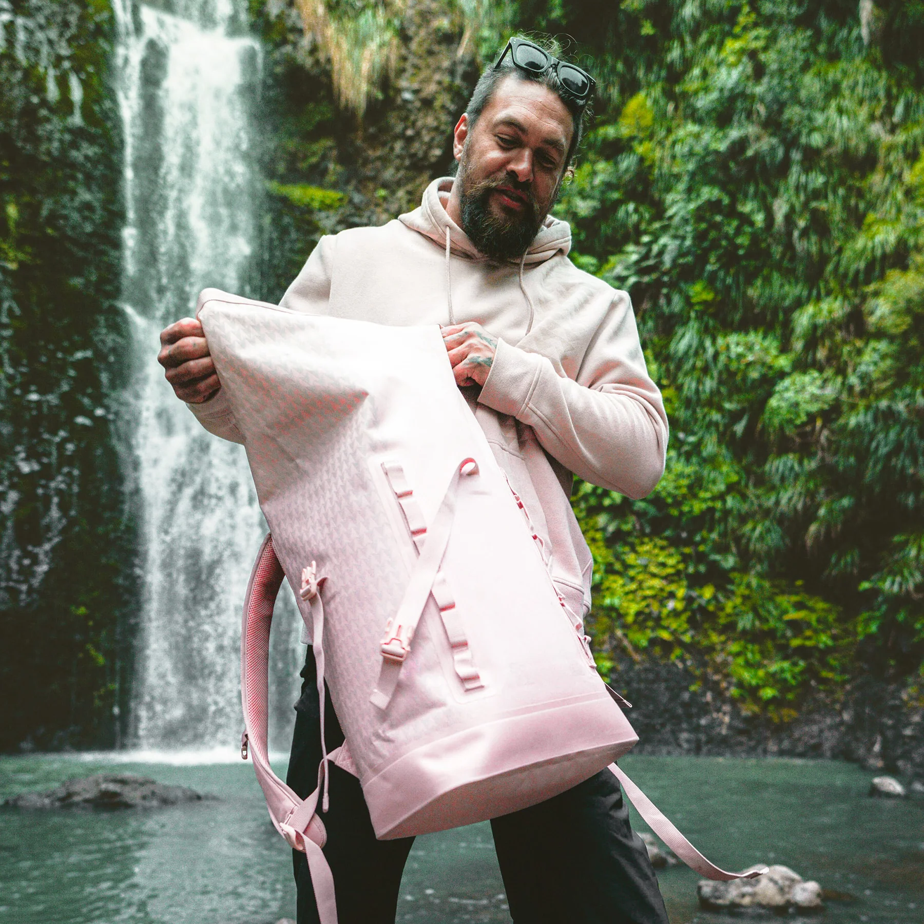 ROLLTOP - ON THE ROAM, BY JASON MOMOA