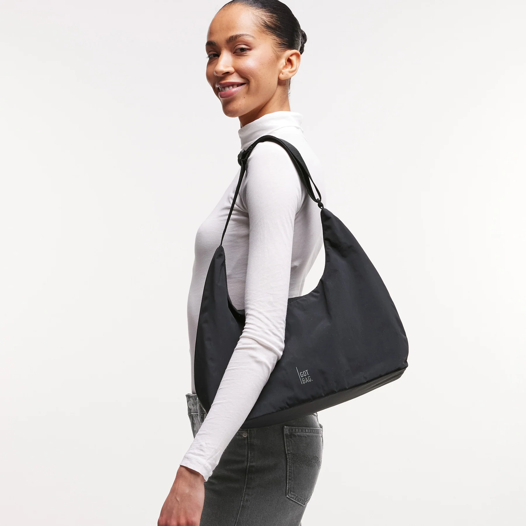 T-SHAPE BAG