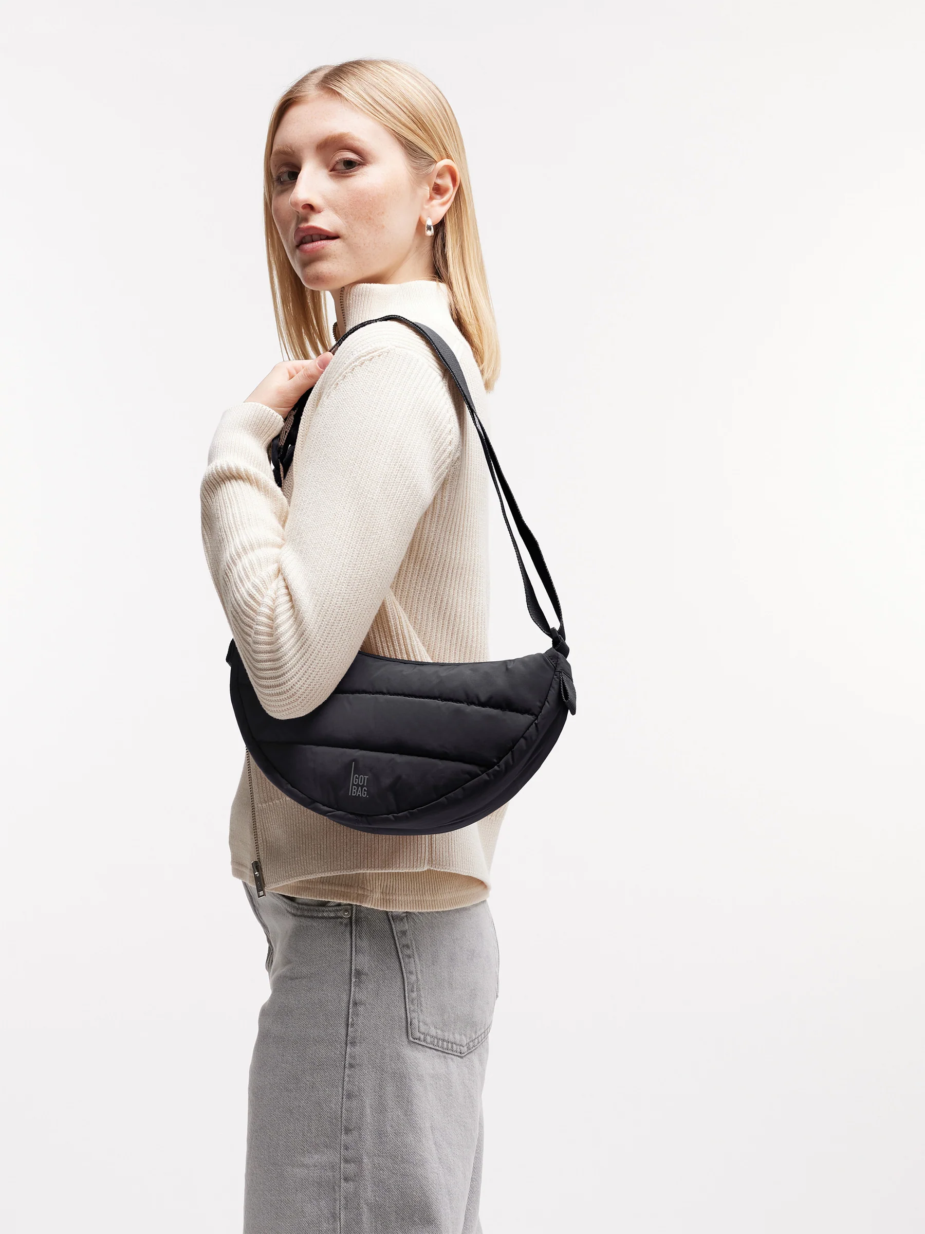 PUFFER MOON BAG SMALL